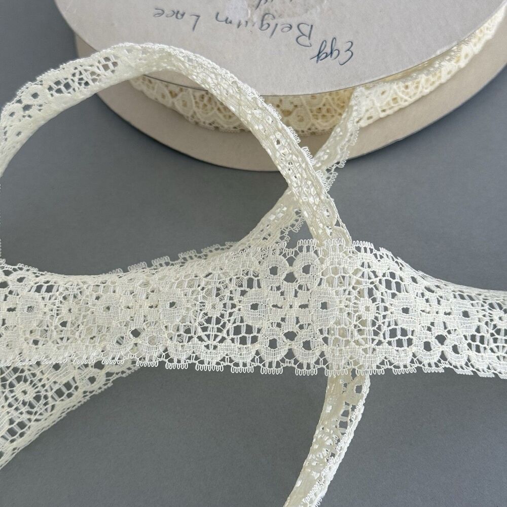 Vintage Belgium Scalloped Lace Trim 1.5" Ivory Egg Floral USA 25 Yard Spool READ